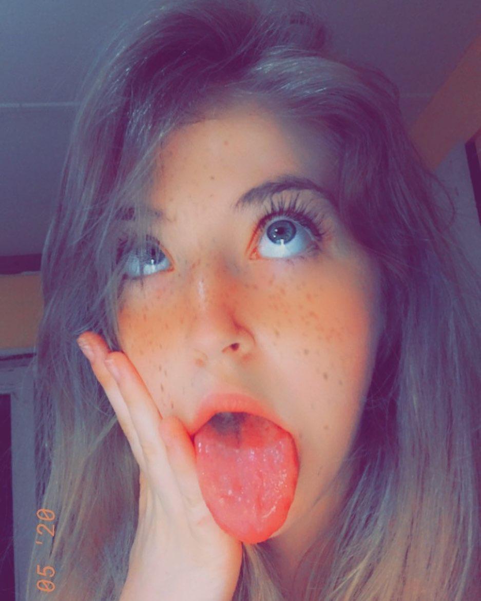 Ahegao face