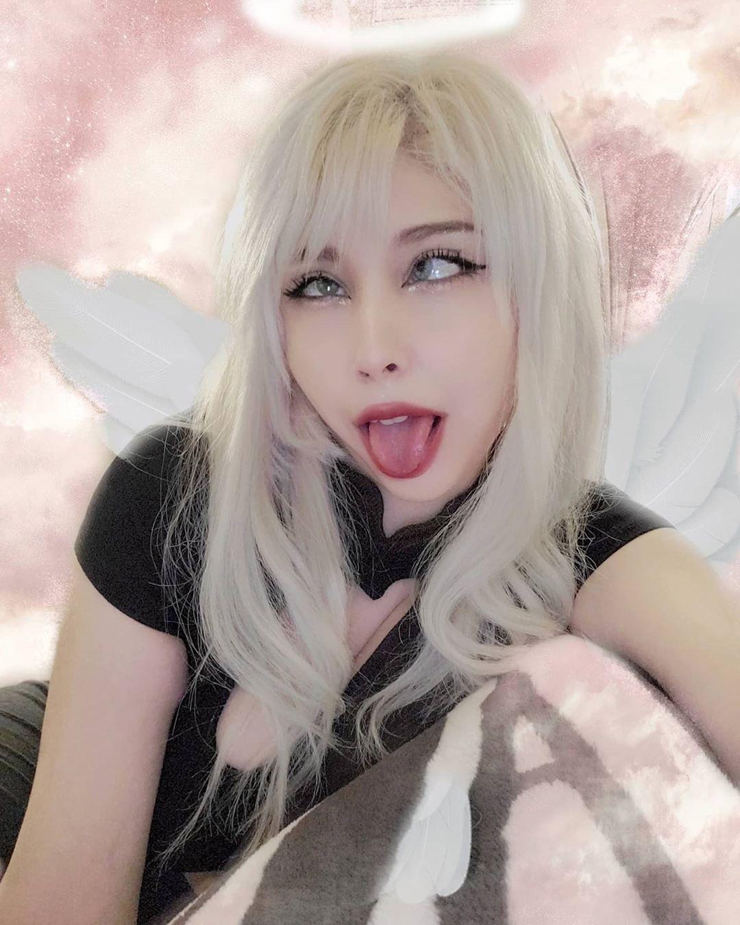 Ahegao face