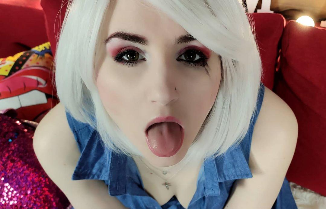 Ahegao face