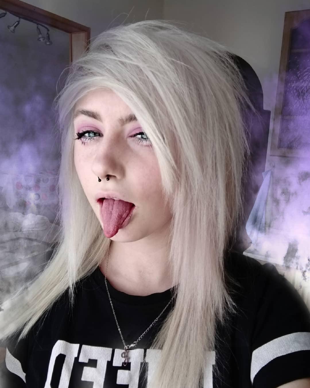 Ahegao face