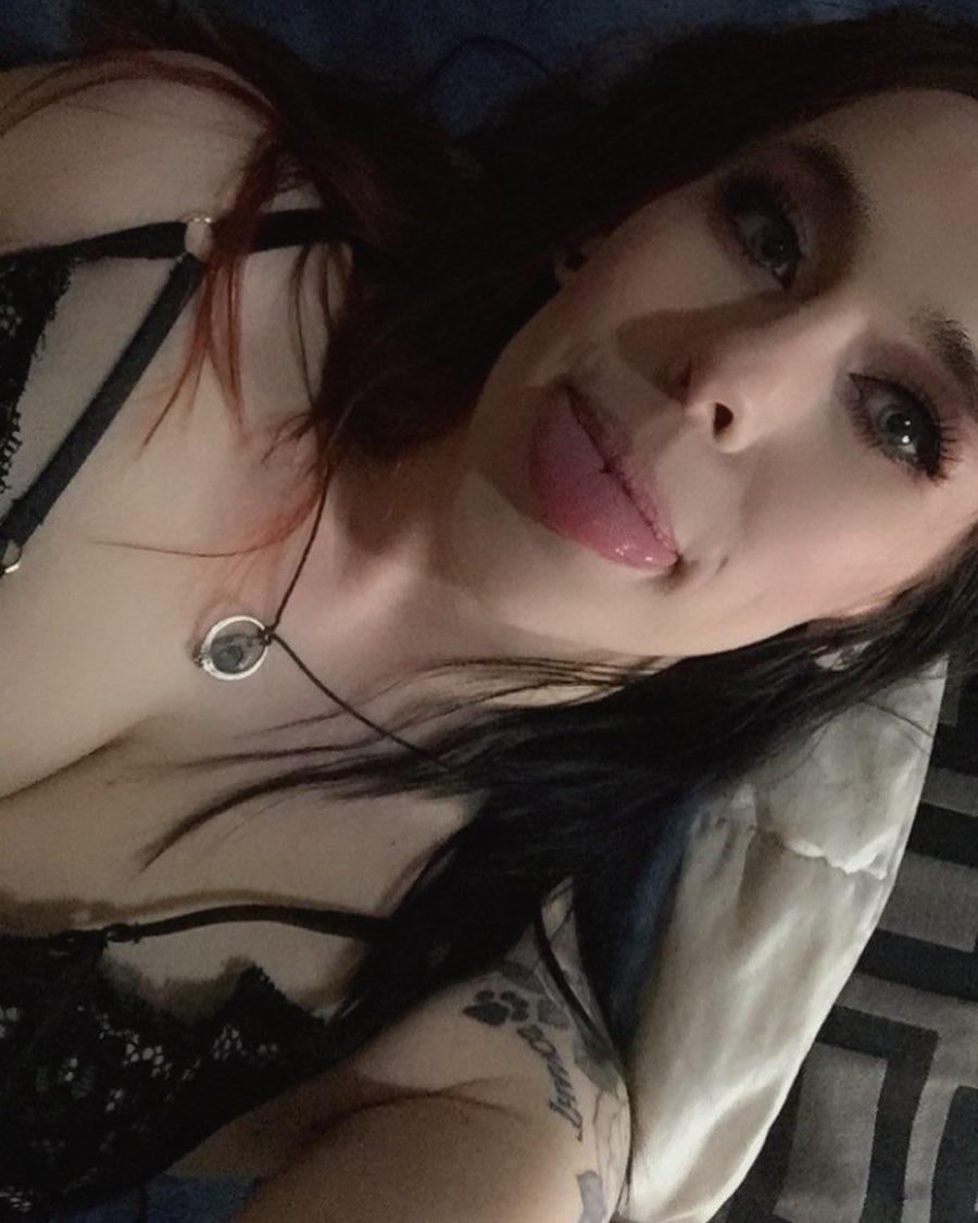 Ahegao face