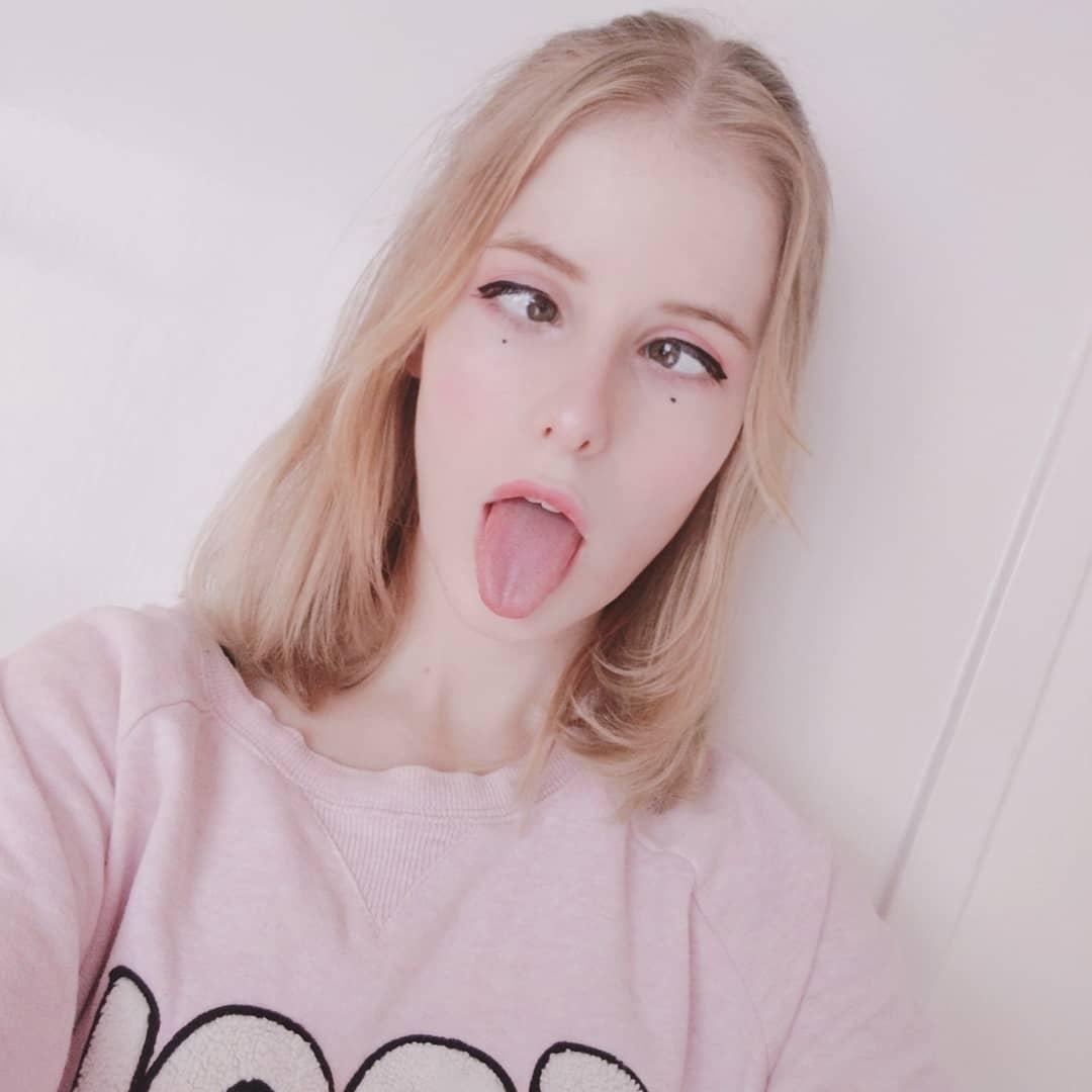 Ahegao face