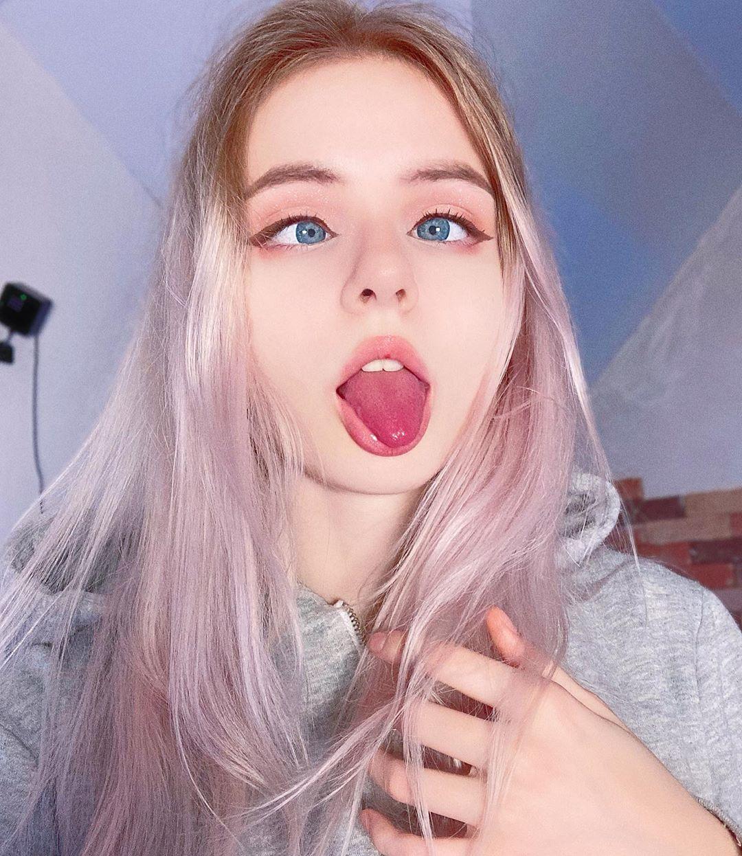 Ahegao face