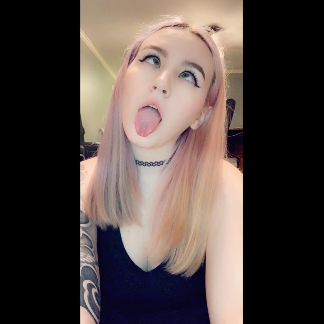 Ahegao face