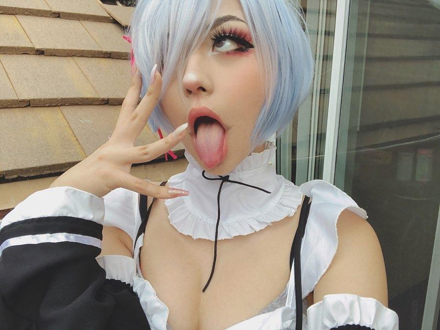 Ahegao face