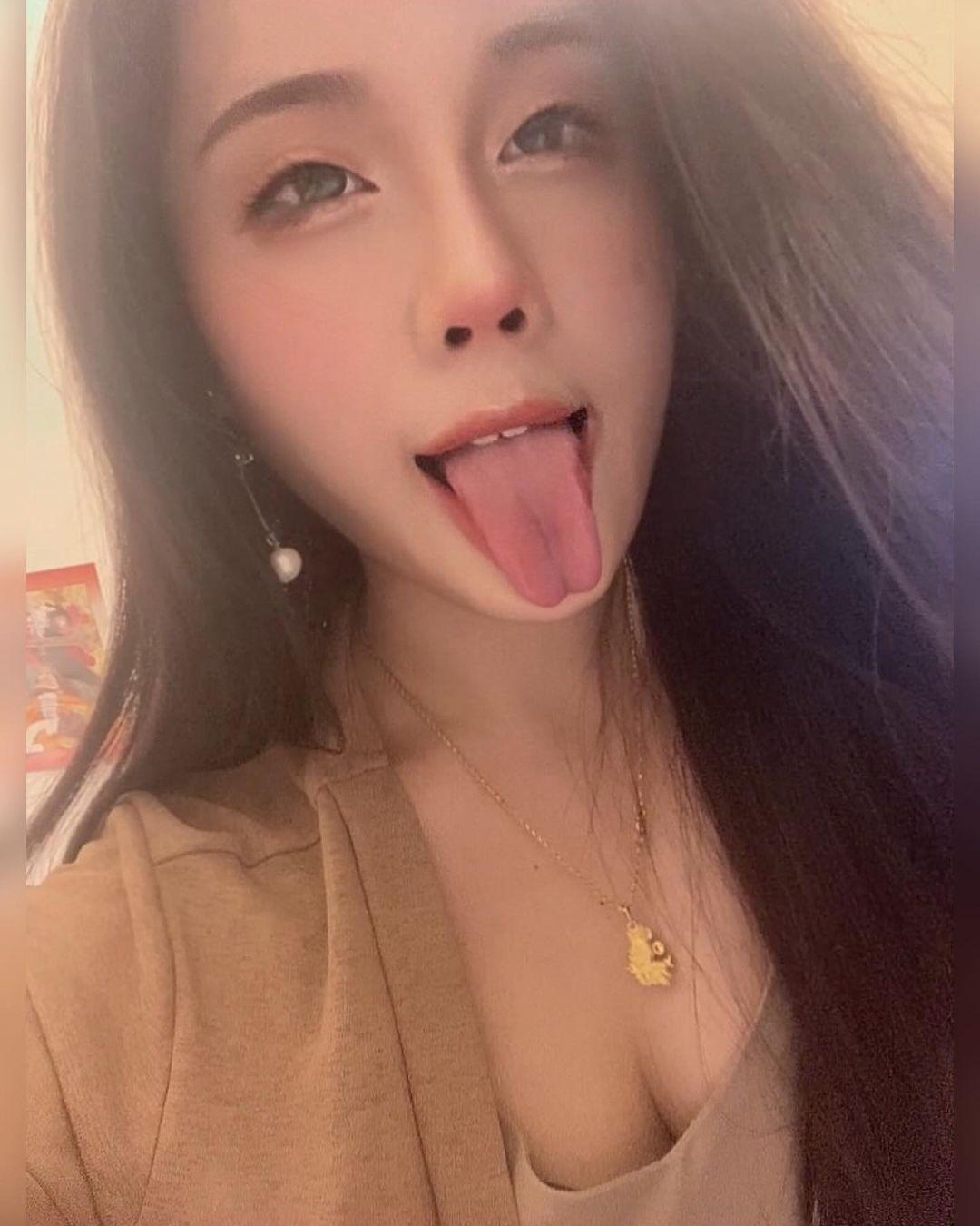 Ahegao face