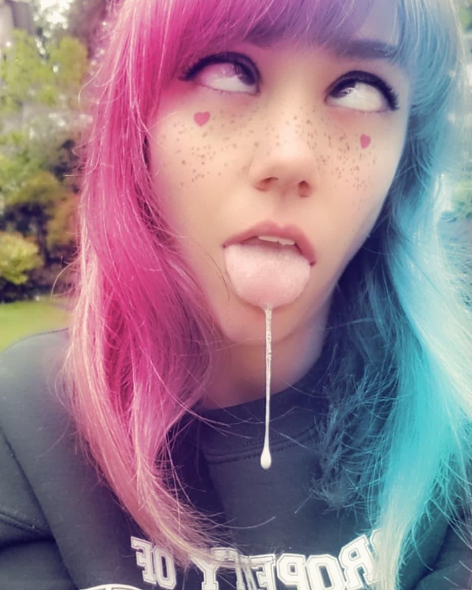 Ahegao face