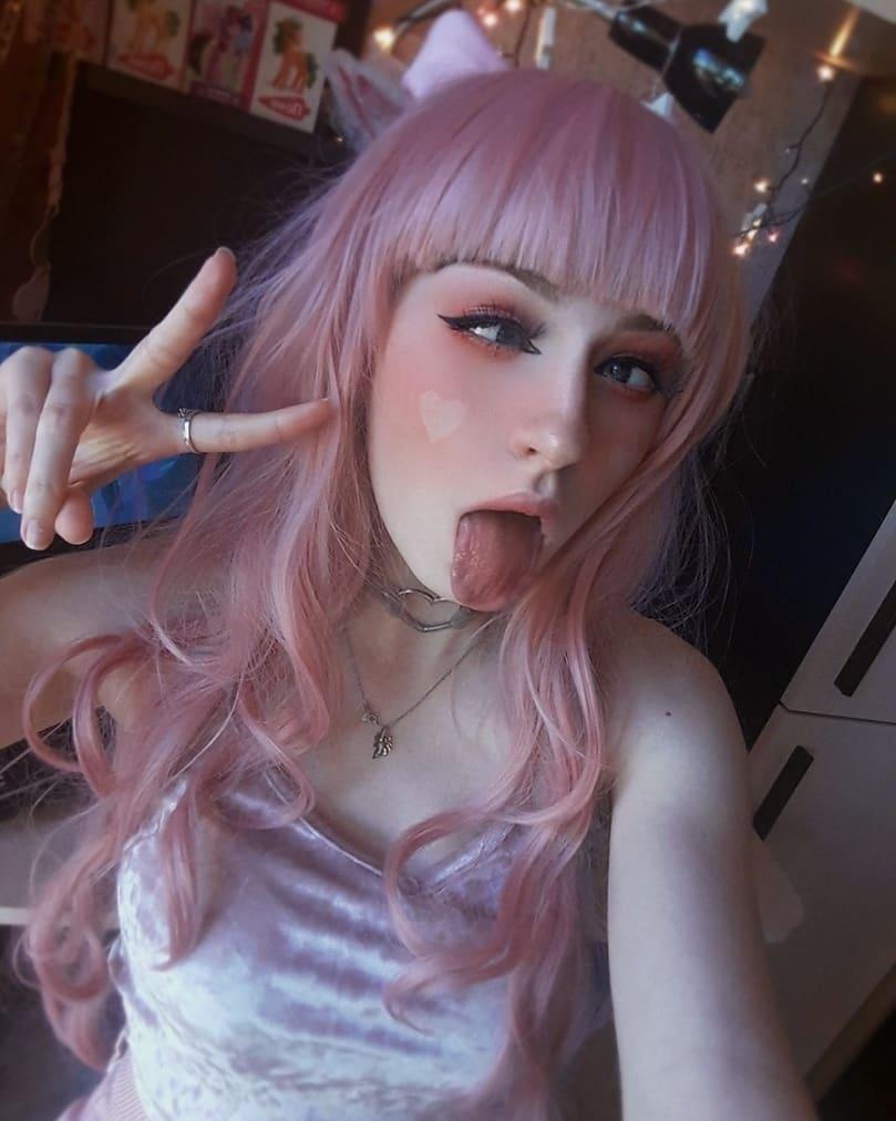 Ahegao face