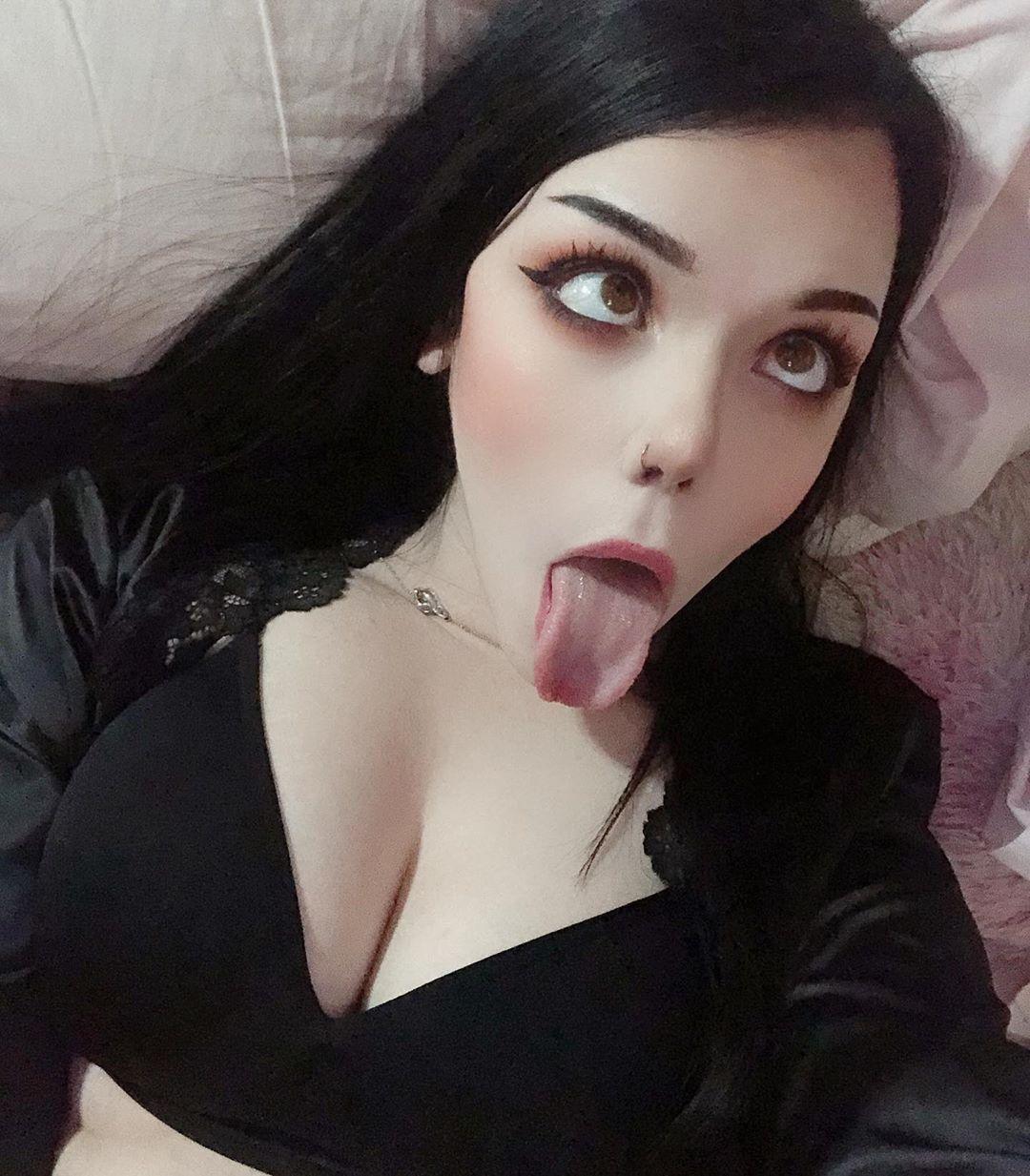 Ahegao face